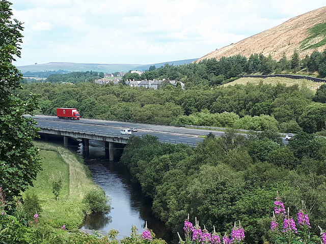 M6 crossing the river Lune