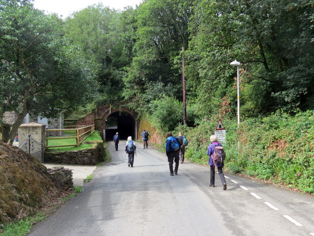 Tuag at Dwnnel Spittal / Towards Spitall Tunnel