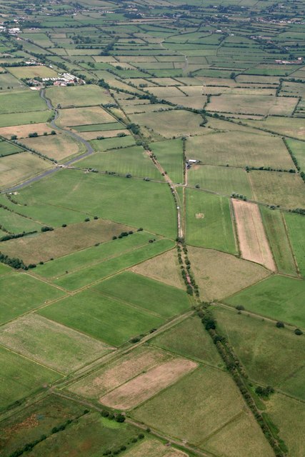 Roman saltworks and junction of disused railway near East Huntspill: aerial 2019