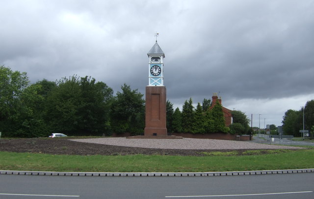 Clock tower on Clock Tower Roundabout JThomas cc by sa 2.0