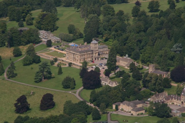 Rendcomb College and Park: aerial 2019 (2)