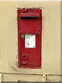 Forest Road East postbox, ref.NG1 12