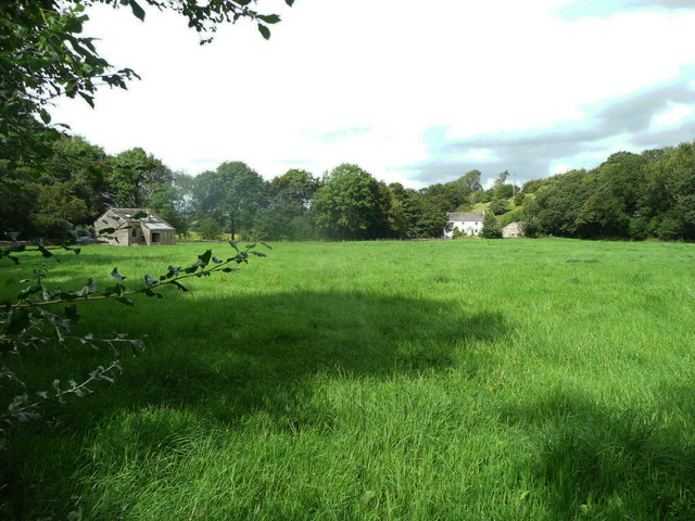 View across a field from Reaby's Lane, Clapham
