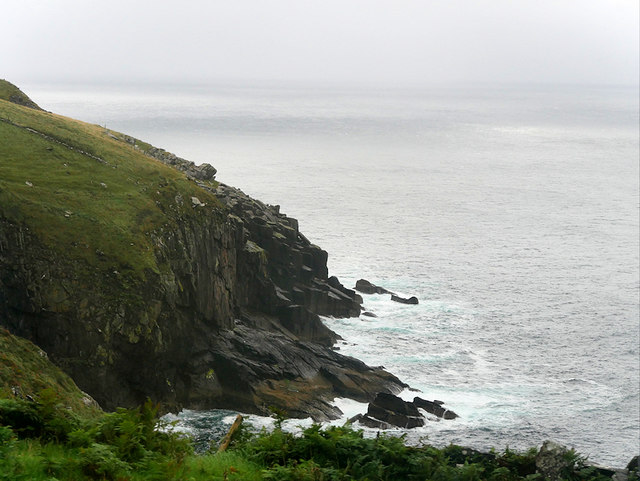 Cliffs below Slea Head Drive