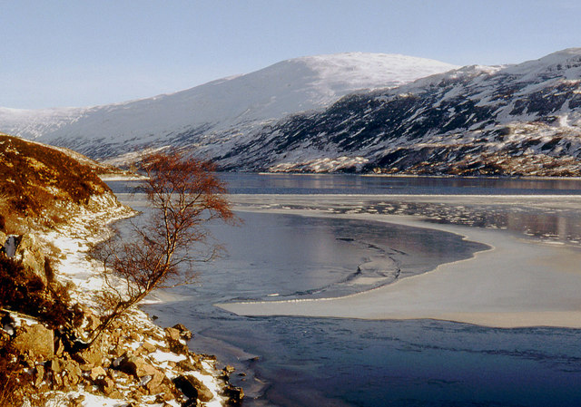 Ice on Loch Eilde Mòr