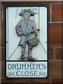 NS2876 : Drummer's Close: plaque by Lairich Rig