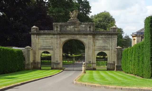 North gateway to Dodington Park © JThomas :: Geograph Britain and Ireland