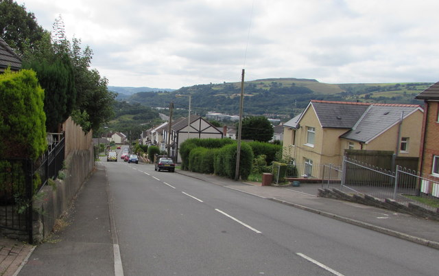 Down Hengoed Road, Hengoed © Jaggery cc-by-sa/2.0 :: Geograph Britain ...