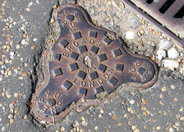 Norwich Cathedral Close - drain cover (Patent 311865) by Evelyn Simak