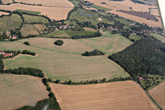 Cropmarks on fields west of Ousden: aerial 2019