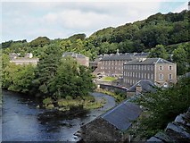 NS8842 : New Lanark Mills - Overview from elevated land to the south by Rob Farrow