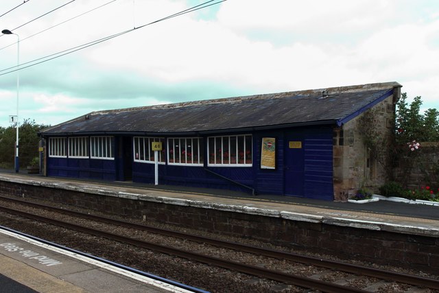 Waiting shed, Chathill Station