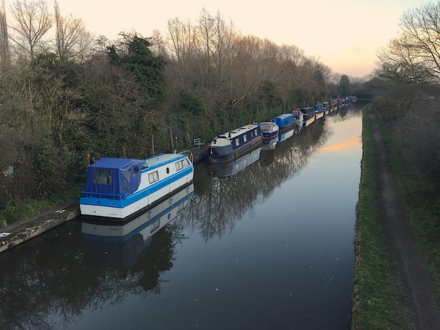 Residential boats, Grand Union Canal near Shrewley