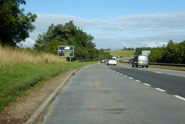 Lay-by on westbound A30 © Robin Webster cc-by-sa/2.0 :: Geograph ...