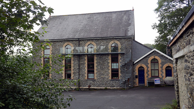 A converted chapel above Pont-rhyd-y-groes