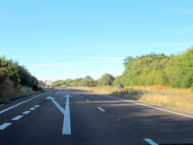 A34 southbound approaching turn for... © Roy Hughes cc-by-sa/2.0 ...