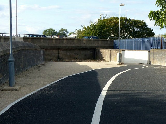 Roebuck Lane railway bridge north of Kenrick Way