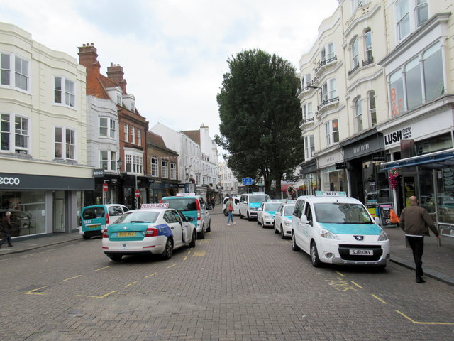 East Street Brighton Â© Roy Hughes cc-by-sa/2.0 :: Geograph Britain and