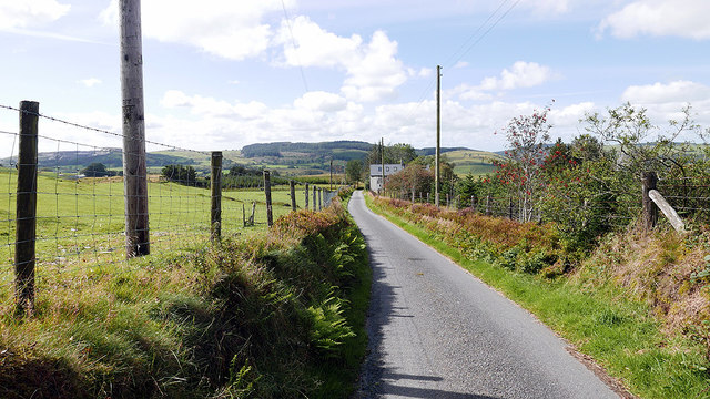 Minor road from Bryn-mawr towards Ysbyty... © John Lucas cc-by-sa/2.0 ...