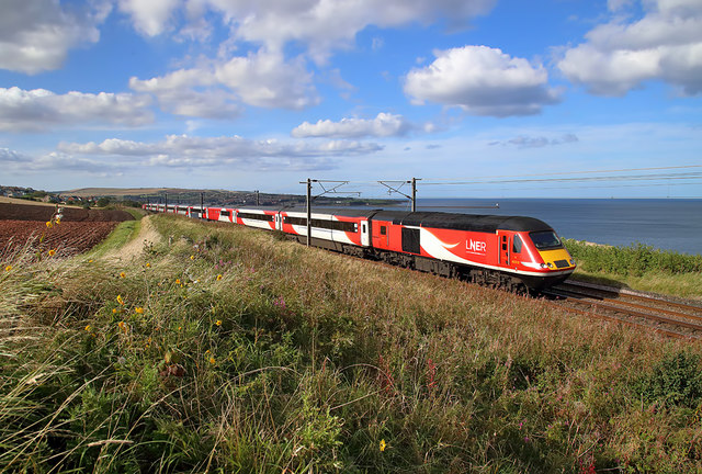 The East Coast Railway near... © Walter Baxter cc-by-sa/2.0 :: Geograph ...