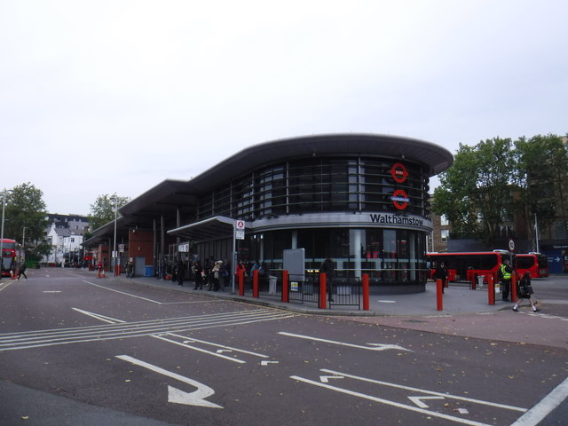 Walthamstow Bus Station © Richard Rogerson cc-by-sa/2.0 :: Geograph ...