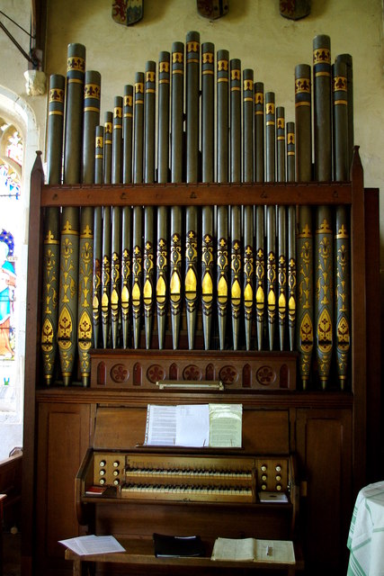 Organ in Hatley St George's Church