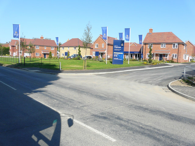 Kingsmead, Love Lane © John Baker :: Geograph Britain and Ireland