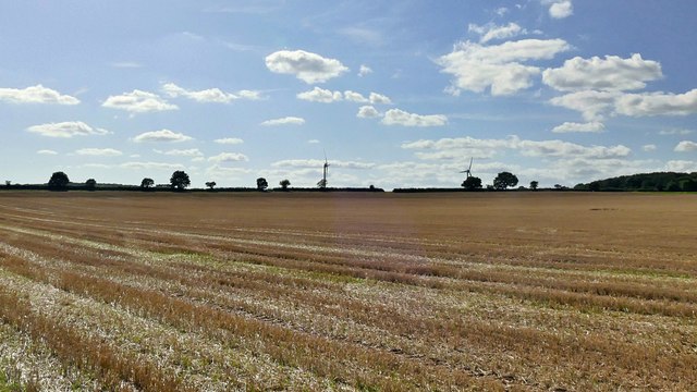 A field of stubble near Sutton-on-Trent © Graham Hogg cc-by-sa/2.0 ...