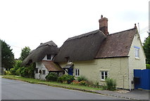 SU4398 : Cottages on Abingdon Road, Tubney by JThomas