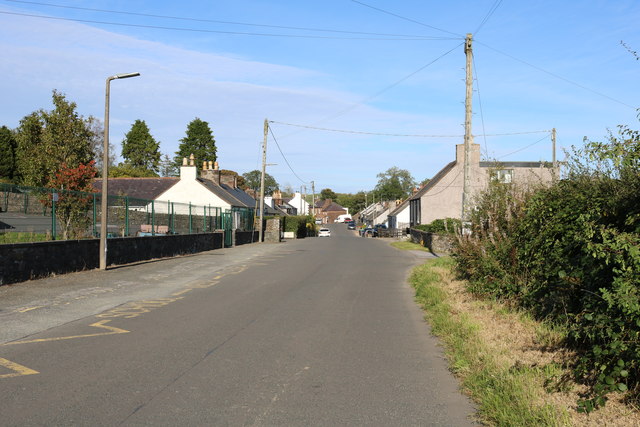 Main Street, Lochfoot © Billy McCrorie cc-by-sa/2.0 :: Geograph Britain ...