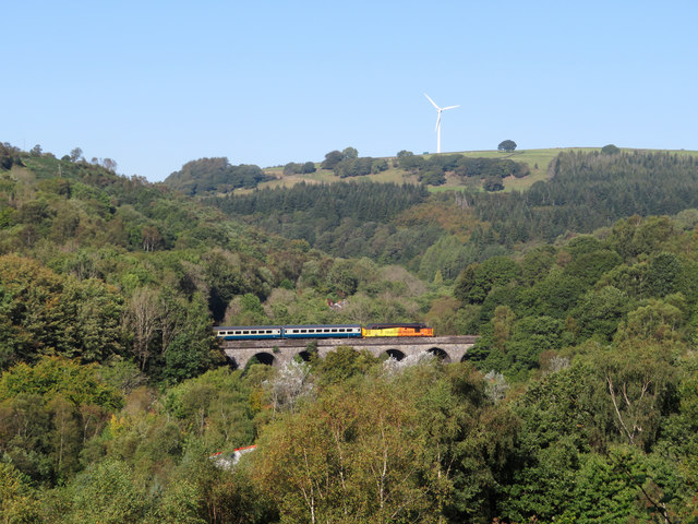 Class 37 on Bargoed Viaduct