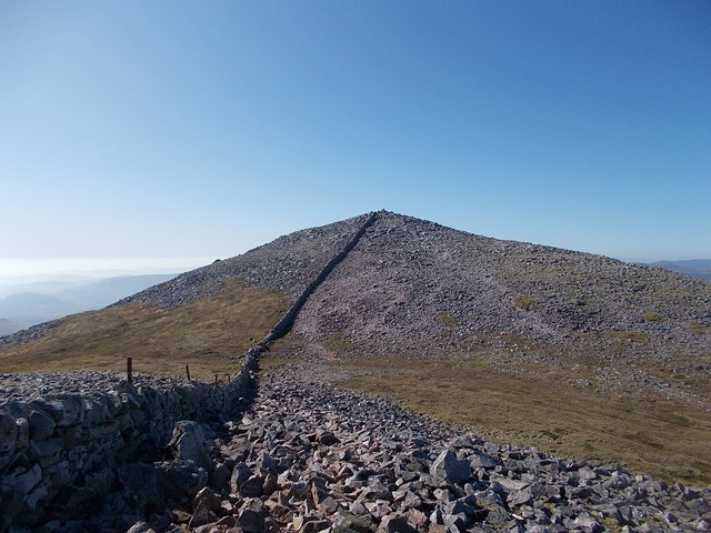 Approaching summit of Creag Leacach