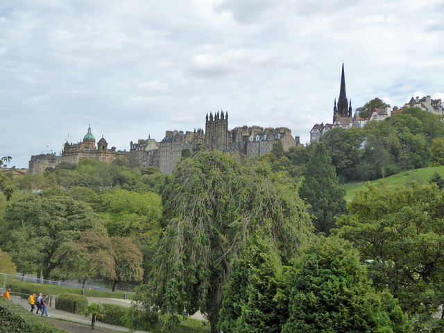 View From Princes Street To Old Town, © Robin Webster :: Geograph 