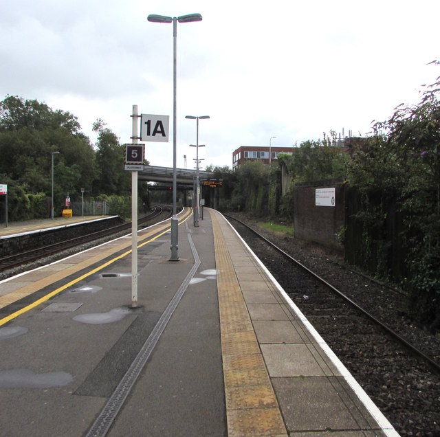 Bridgend Railway Station Platform 1a © Jaggery Cc By Sa20 Geograph