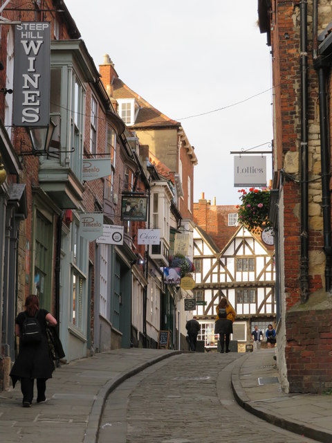 Top end of Steep Hill © Gordon Hatton :: Geograph Britain and Ireland