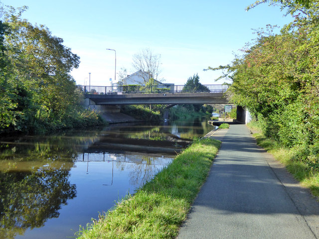 Bridge 4a, Union Canal © Robin Webster cc-by-sa/2.0 :: Geograph Britain ...