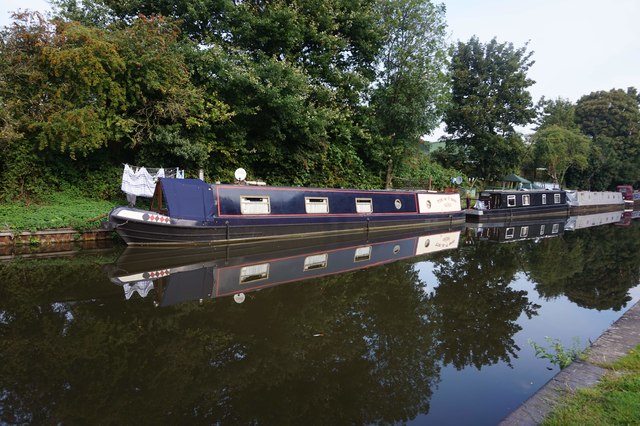 Canal Boat Tik A T Boo Coventry Canal © Ian S Cc By Sa20 Geograph Britain And Ireland 7974