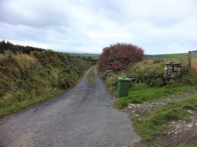 Private road to Ballarobin farm © Richard Hoare cc-by-sa/2.0 ...