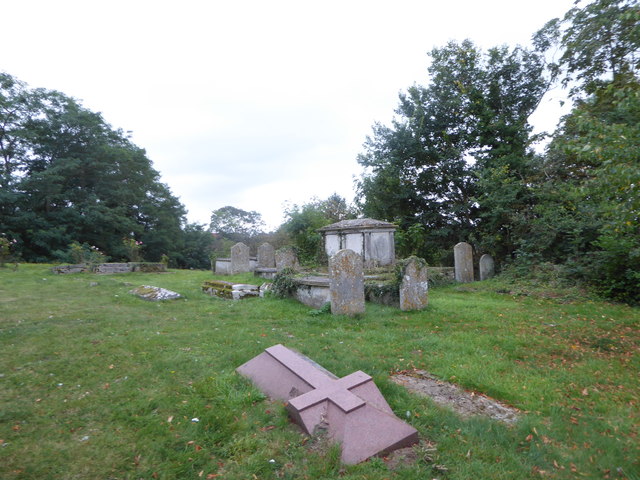 St Andrew, Colne Engaine: churchyard (e) © Basher Eyre cc-by-sa/2.0 ...