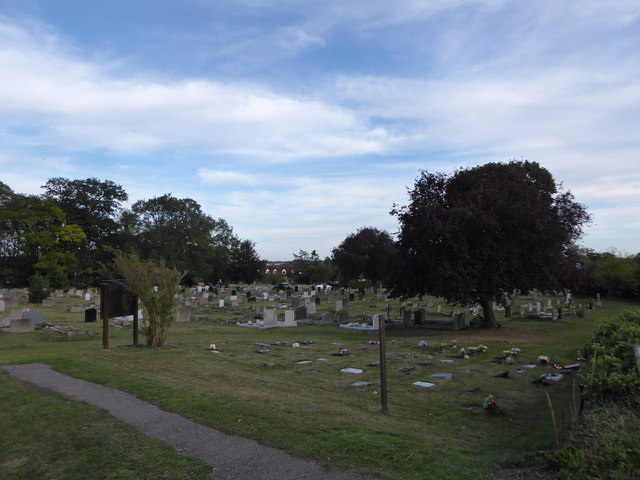 Holy Trinity, Long Melford: churchyard... © Basher Eyre :: Geograph ...