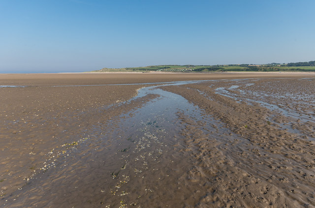 Budle Bay © Ian Capper Cc-by-sa 2.0 :: Geograph Britain And Ireland