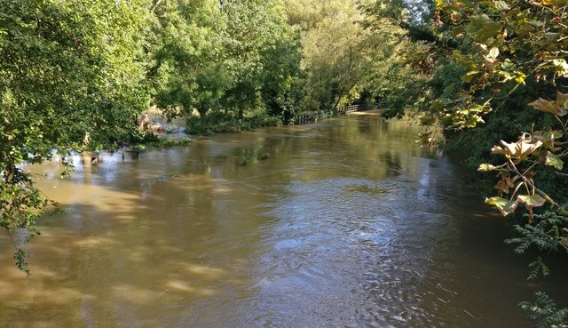 Flooding along the Grand Union Canal © Mat Fascione cc-by-sa/2.0 ...