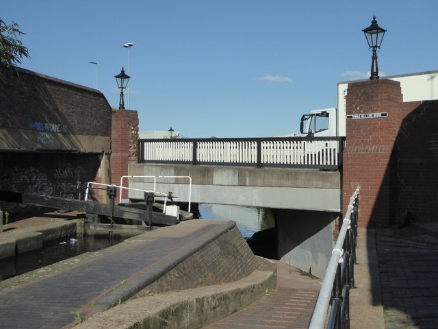 Birmingham & Fazeley Canal - Thimble... © Chris Allen :: Geograph ...