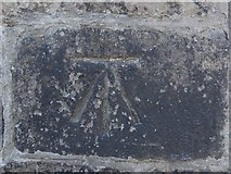 NS7993 : Unrecorded bench mark by Lairich Rig