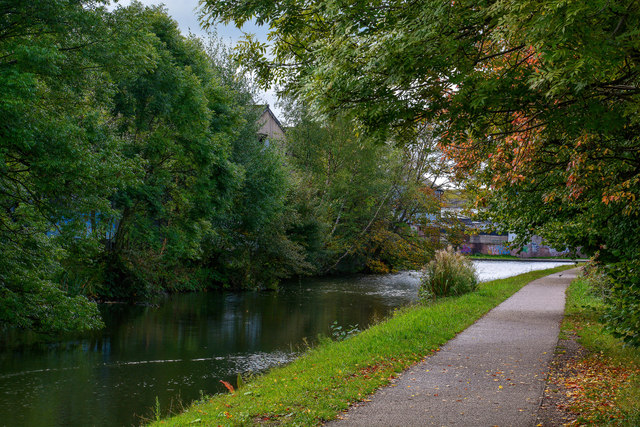 wordsley-stourbridge-canal-lewis-clarke-cc-by-sa-2-0-geograph