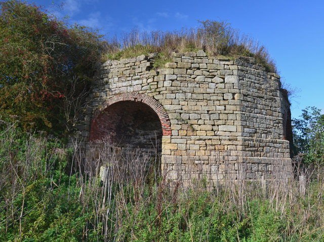 Old lime kiln, Townfoot