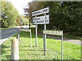 Roadsigns on Oak Road