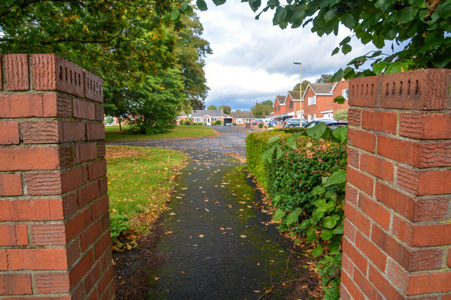 wordsley-muirville-close-lewis-clarke-cc-by-sa-2-0-geograph