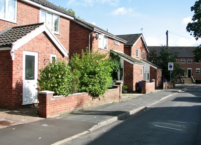 Terraced housing in West End Street © Evelyn Simak :: Geograph Britain ...