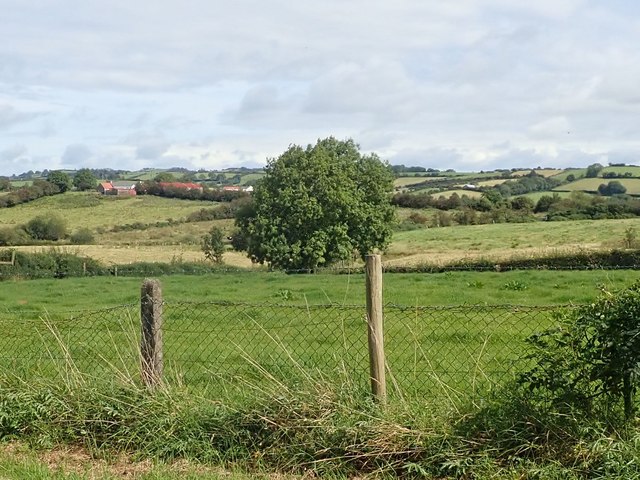 Rural settlement along the Tullynavall Road